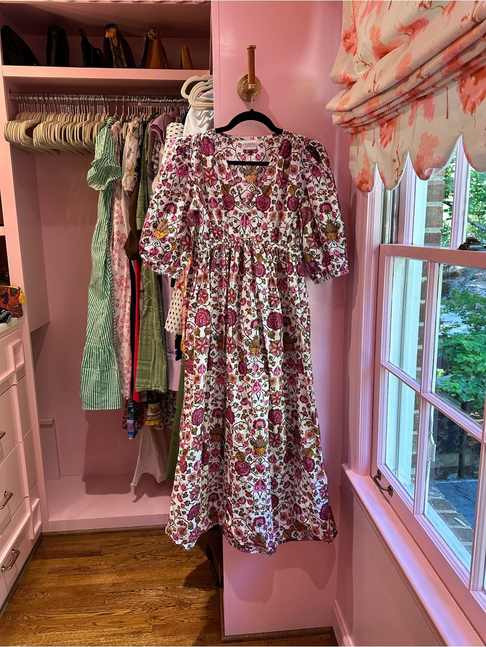 Floral Puff-Sleeve Midi Dress in Pink and Cream